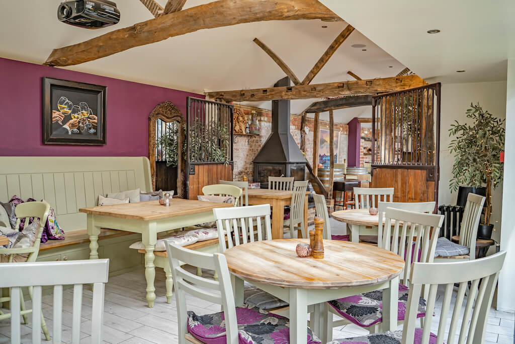 Picture Gallery of Dukes Wine Bar, Princes Risborough